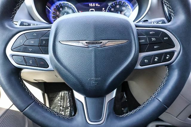 2023 Chrysler Pacifica Touring L - Photo 25