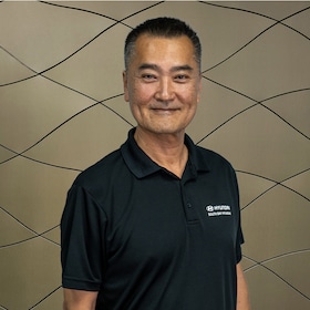 Staff member Steven Suh from ID_e06ddf9e0a6f