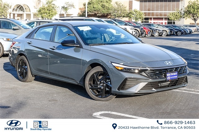 2026 Hyundai Elantra SEL's photo