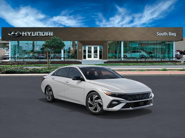 2025 Hyundai Elantra SEL Sport photo 2