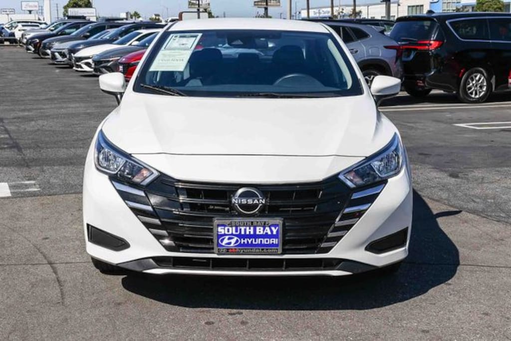 Used 2024 Nissan Versa 1.6 SV Sedan