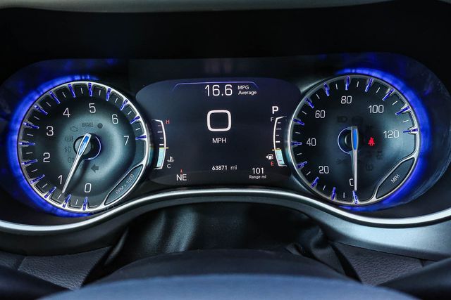 2023 Chrysler Pacifica Touring L - Photo 26