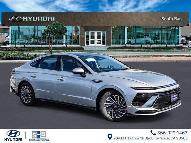 2026 Hyundai Sonata Hybrid Sedan 