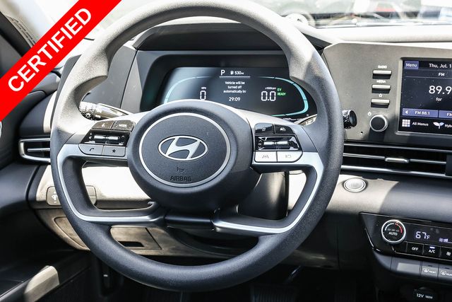 2025 Hyundai Elantra Blue - Photo 17