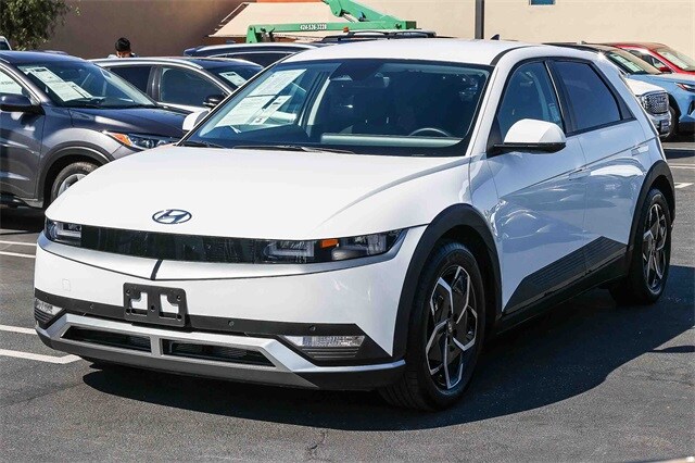 2024 Hyundai Ioniq 5 SEL photo 3