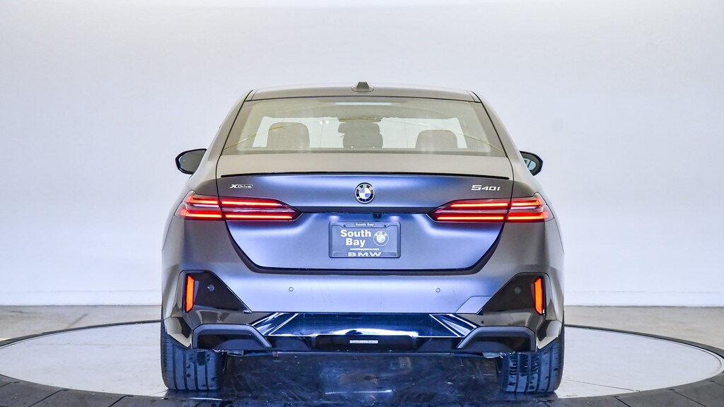New 2026 BMW 5 Series 540i xDrive Sedan