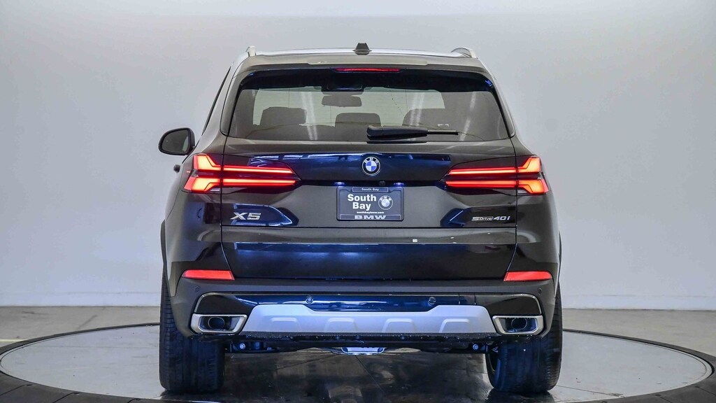 New 2026 BMW X5 sDrive40i SUV