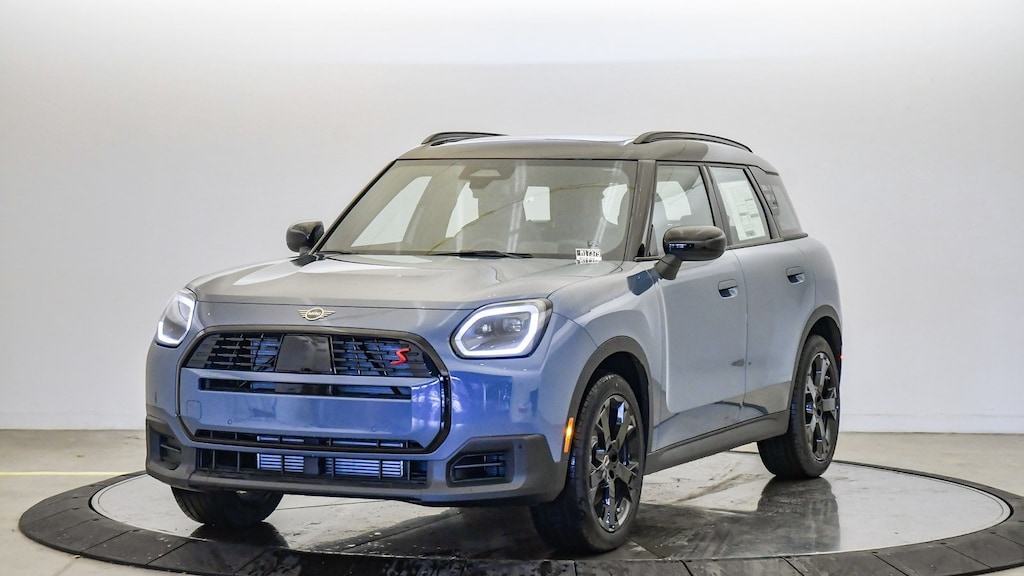 New 2026 MINI Countryman Signature Plus SUV