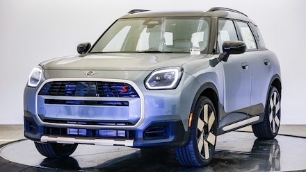 2025 MINI Signature Plus Countryman ALL4 2025 MINI Countryman Signature Plus SUV