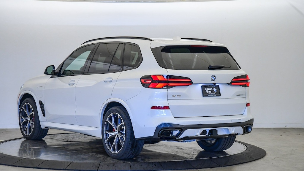 New 2026 BMW X5 xDrive50e SUV