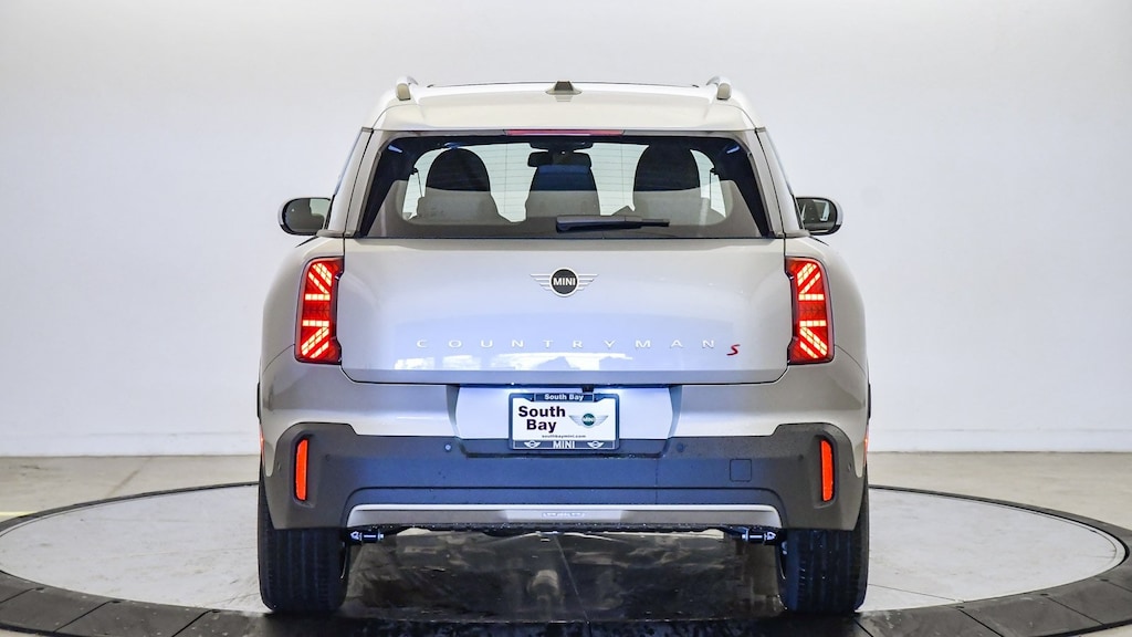 New 2026 MINI Countryman Signature Plus SUV