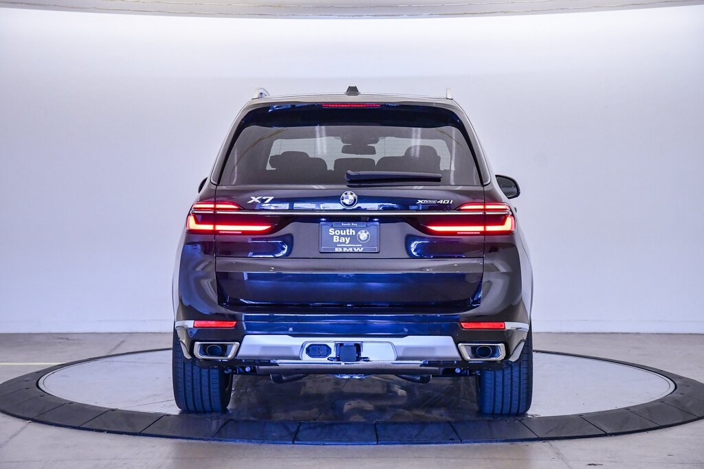 New 2026 BMW X7 xDrive40i SUV