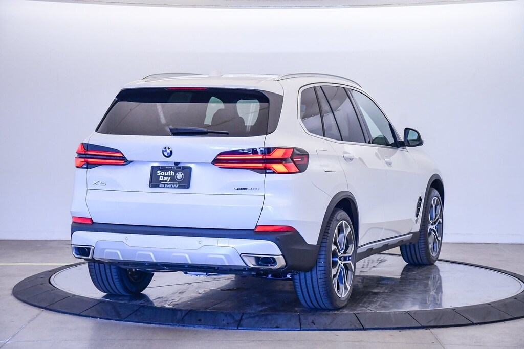 New 2026 BMW X5 xDrive40i SUV