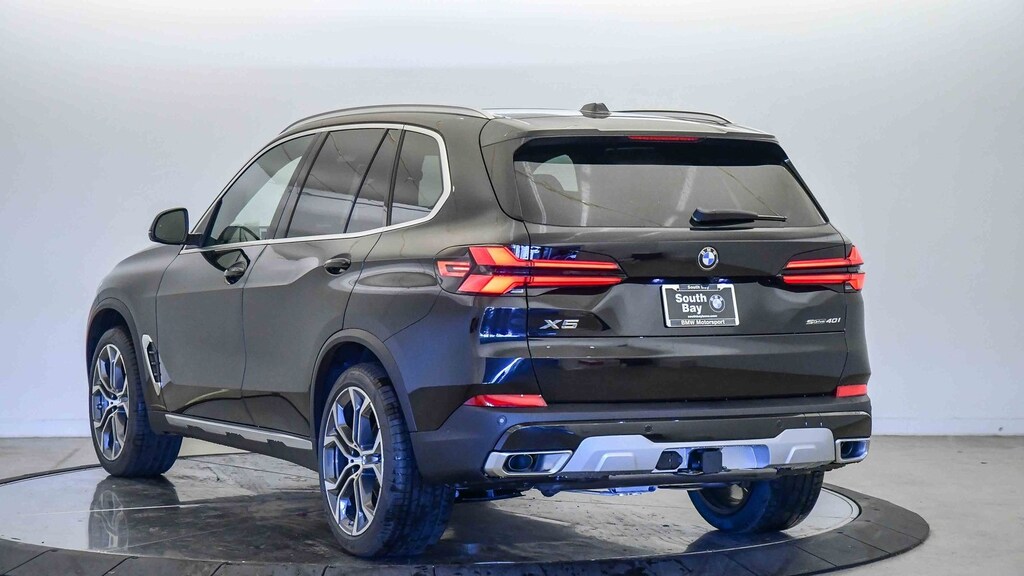 New 2026 BMW X5 sDrive40i SUV