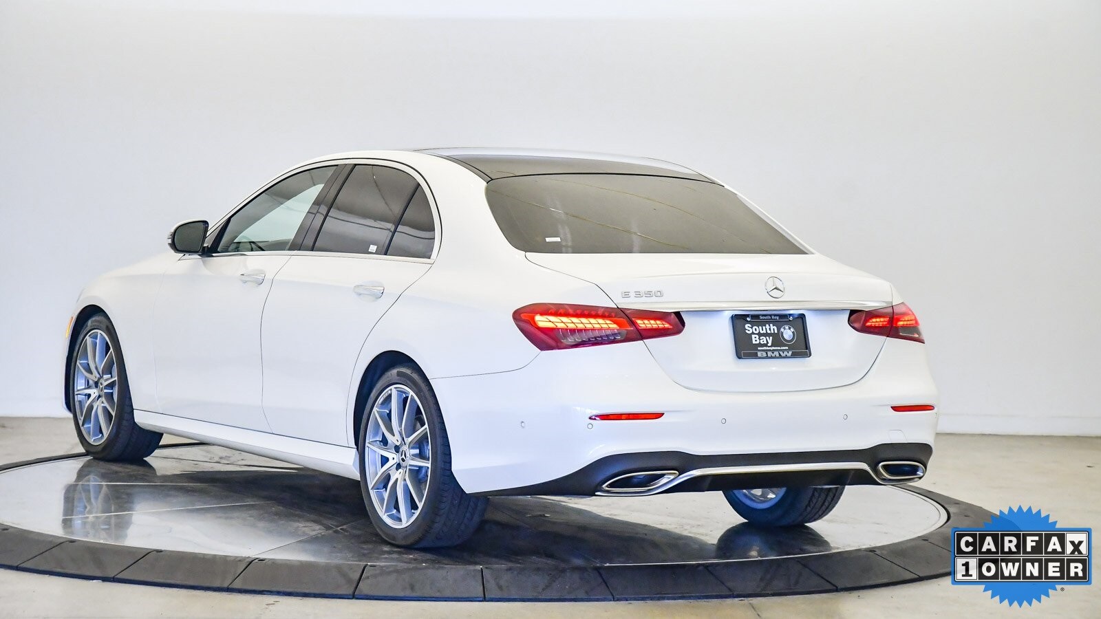 2022 Mercedes Benz E 350 photo 2