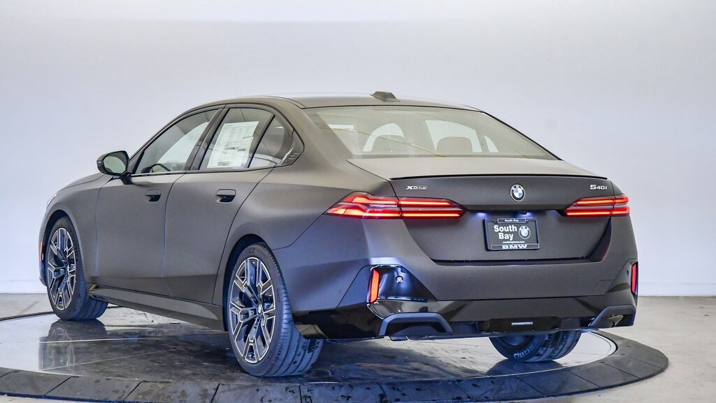 New 2026 BMW 5 Series 540i xDrive Sedan