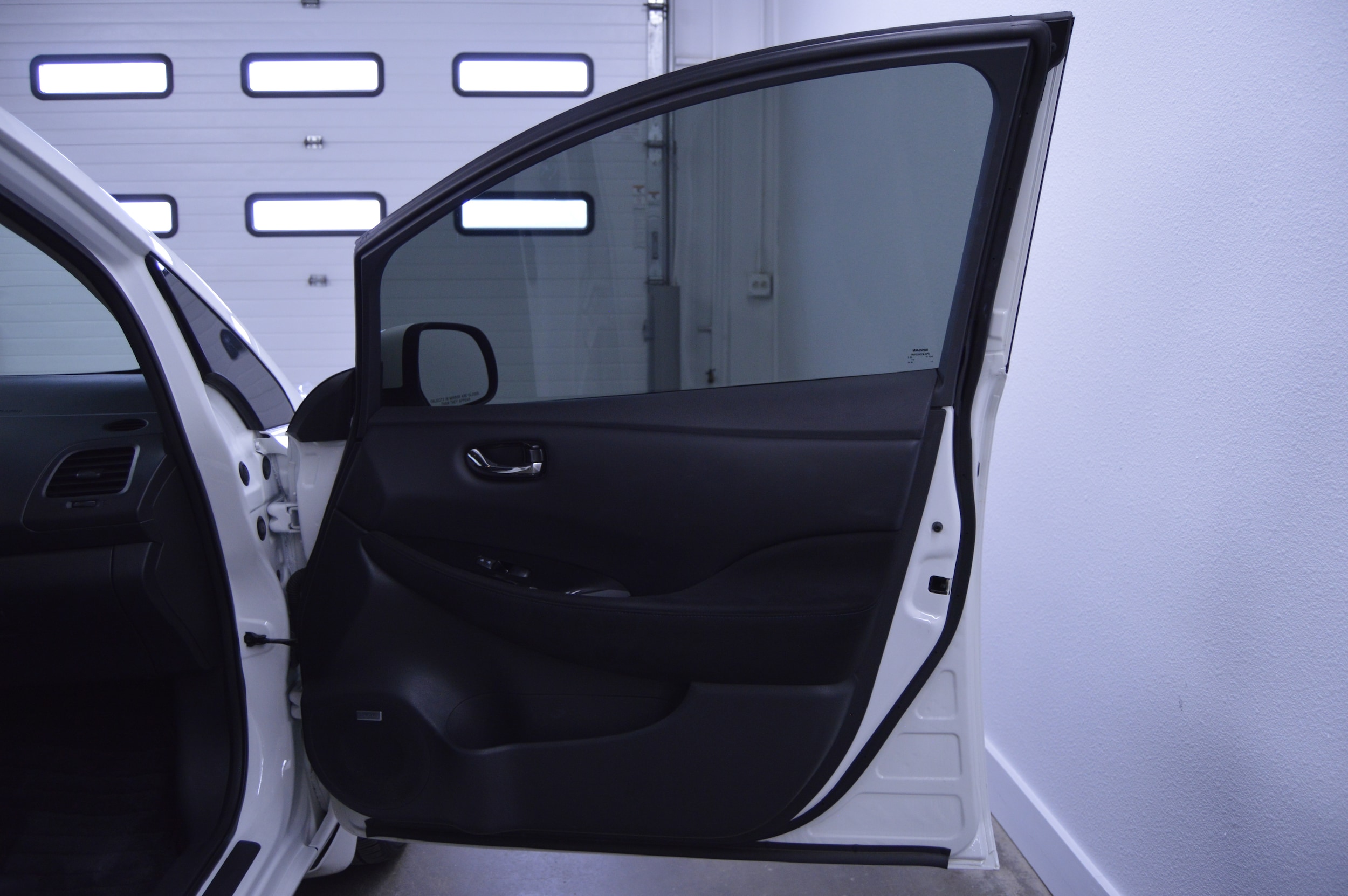 2016 Nissan LEAF SV - Photo 17