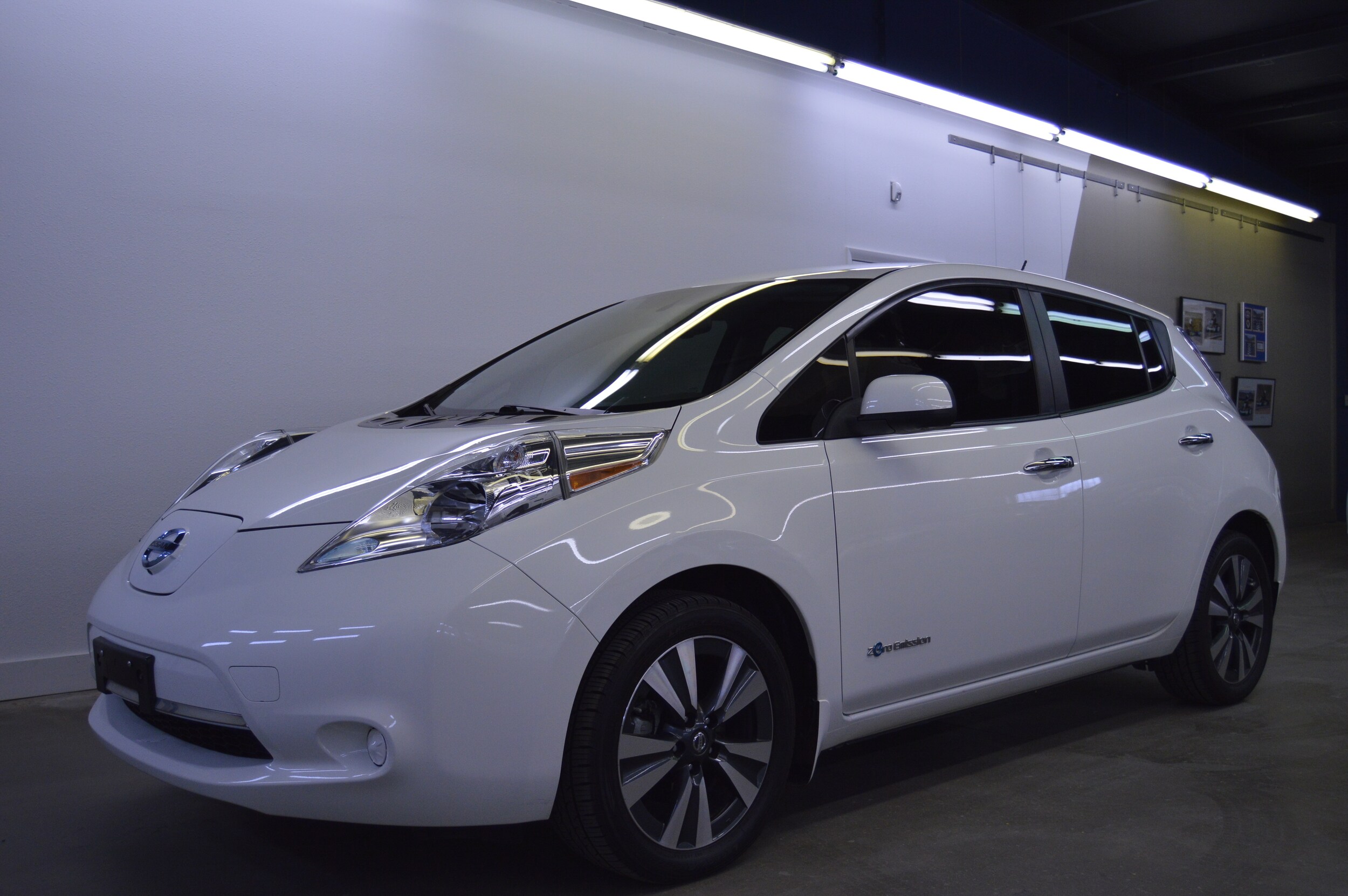 2016 Nissan LEAF SV - Photo 7