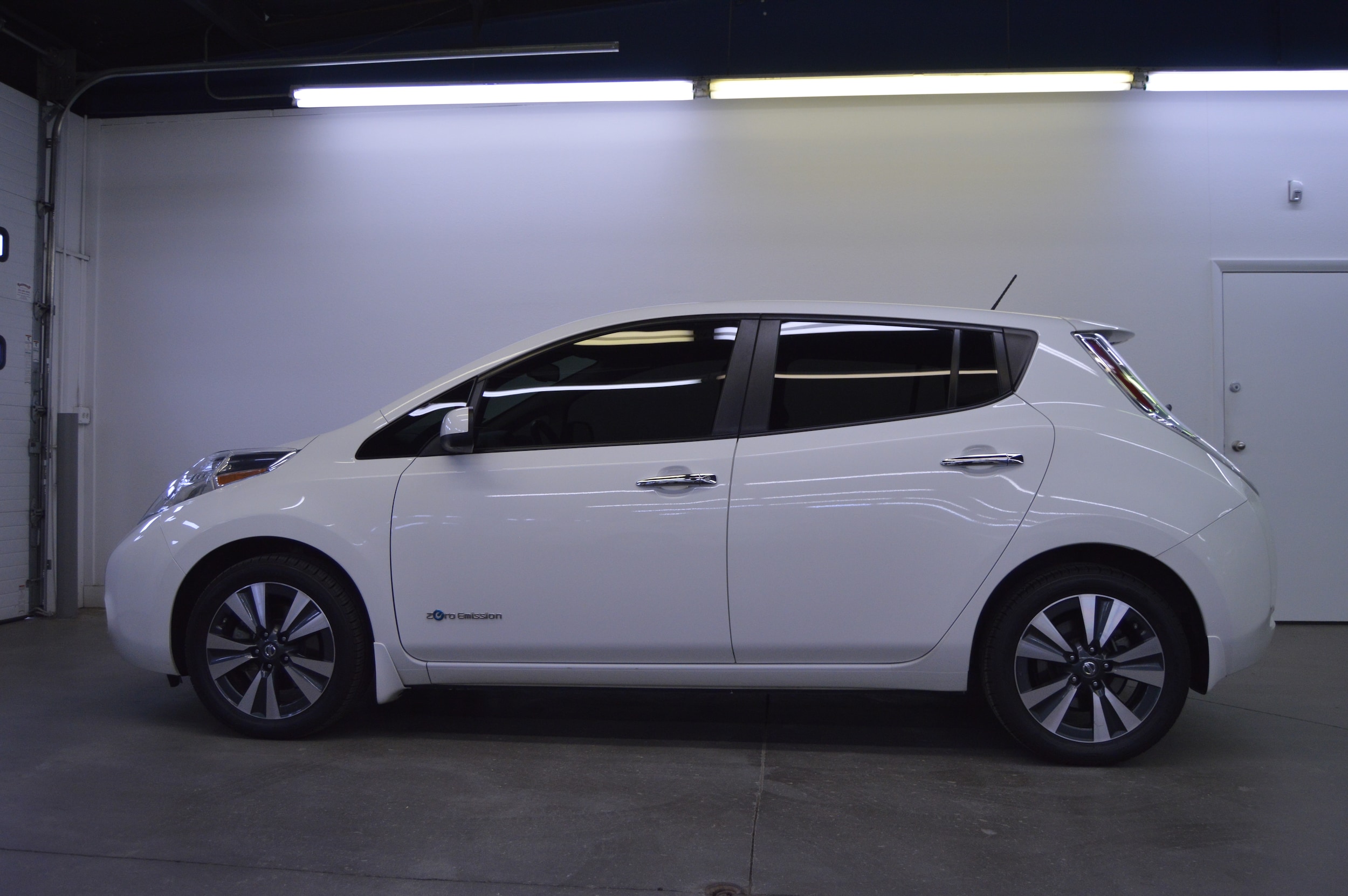 2016 Nissan LEAF SV - Photo 6