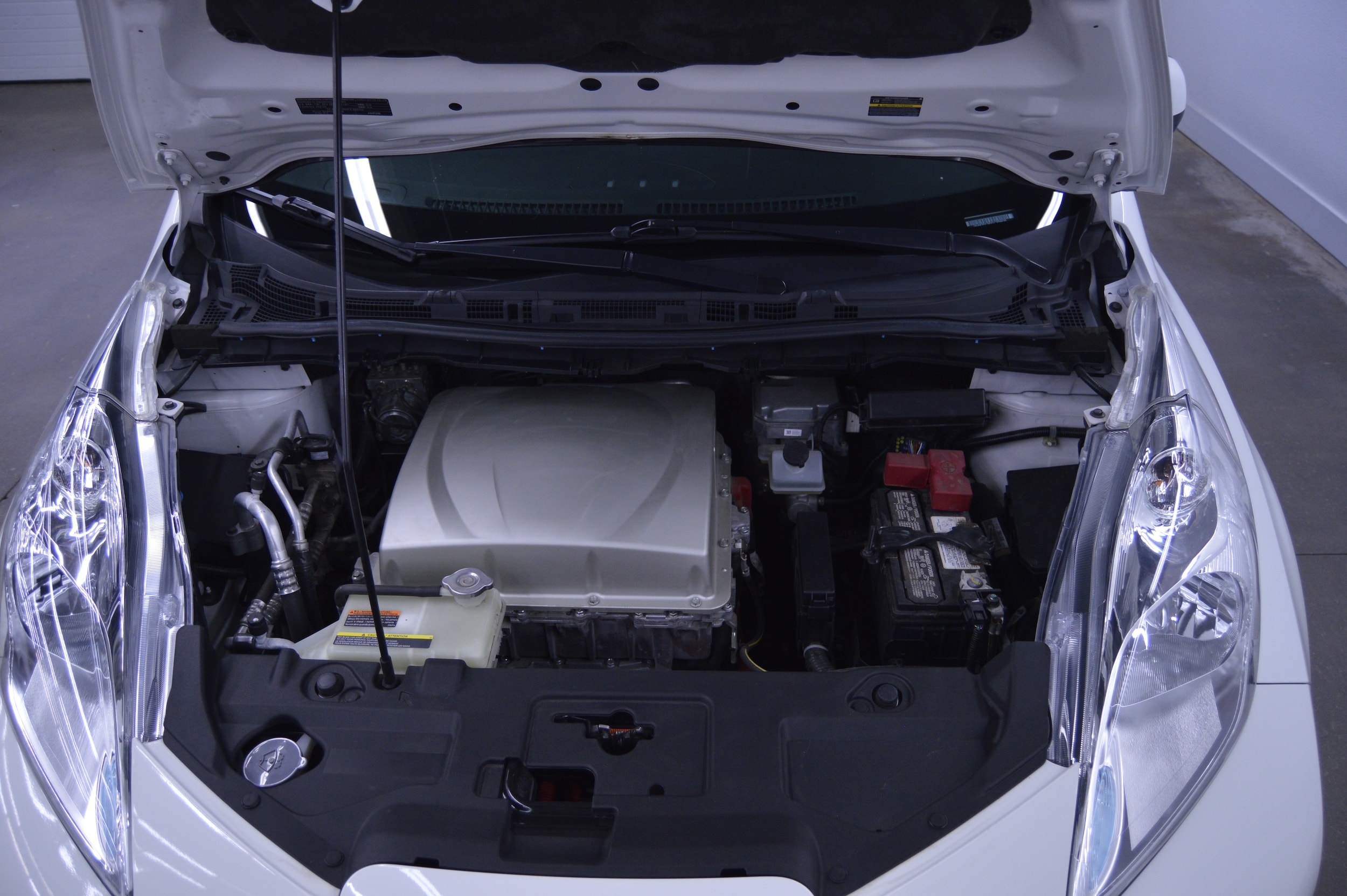 2016 Nissan LEAF SV - Photo 20