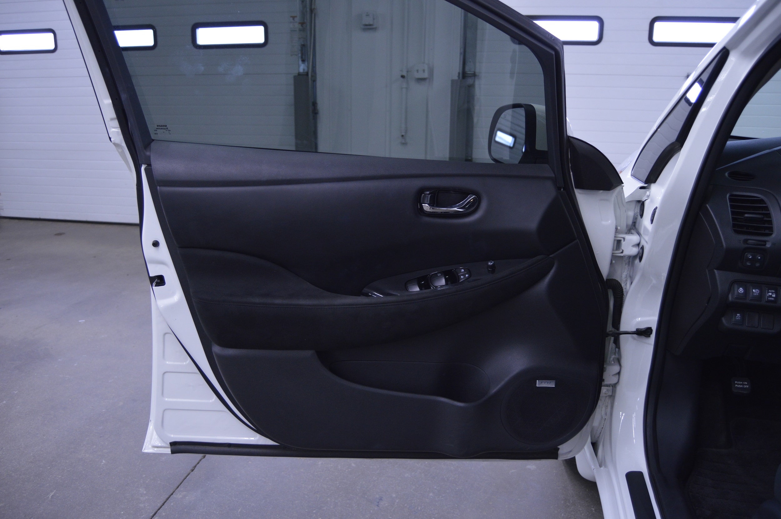 2016 Nissan LEAF SV - Photo 9