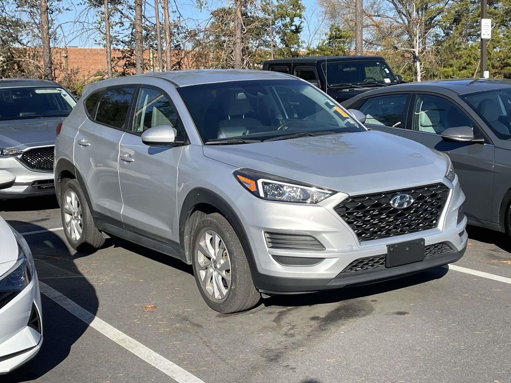 2019 Hyundai Tucson SE's photo