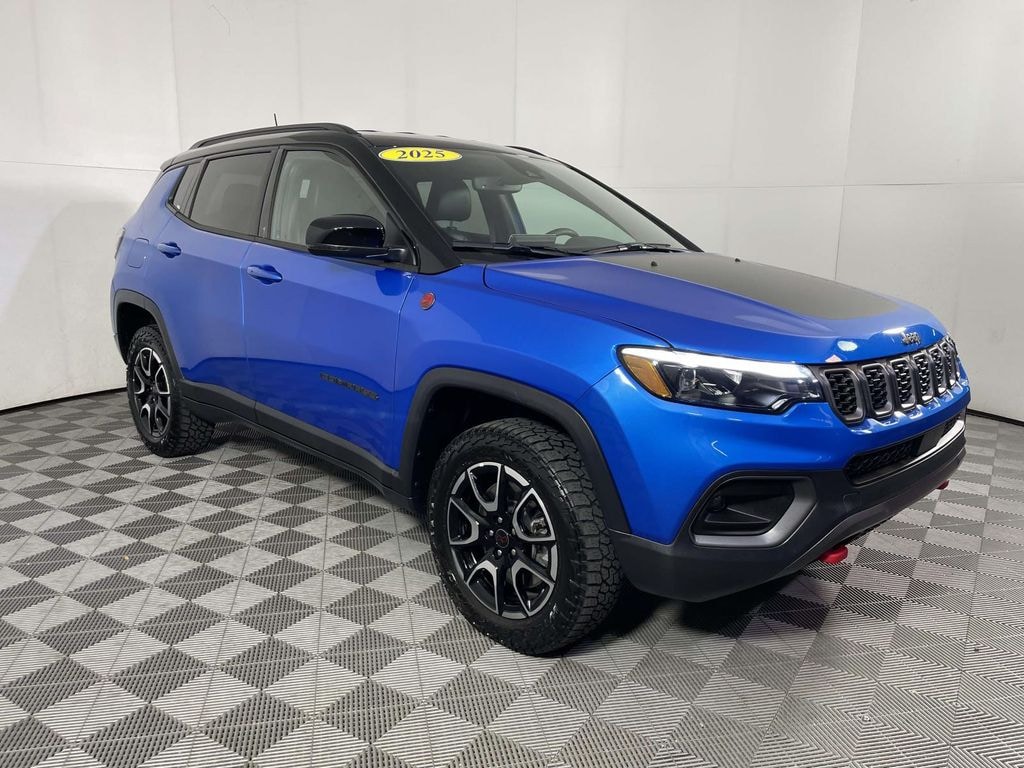 Used 2025 Jeep Compass Trailhawk SUV