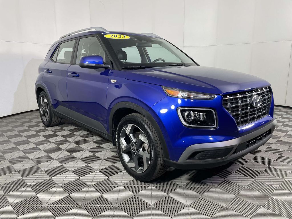 2023 Hyundai Venue Limited's photo