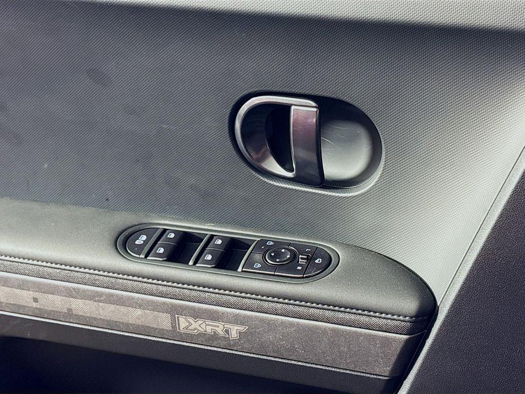 2025 Hyundai IONIQ 5 XRT - Photo 17