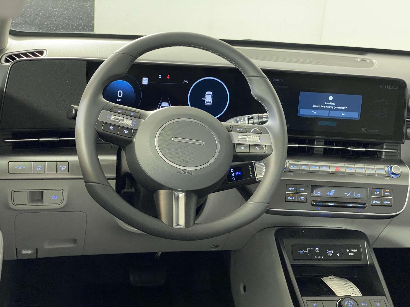 2025 Hyundai Kona SEL Convenience - Photo 10