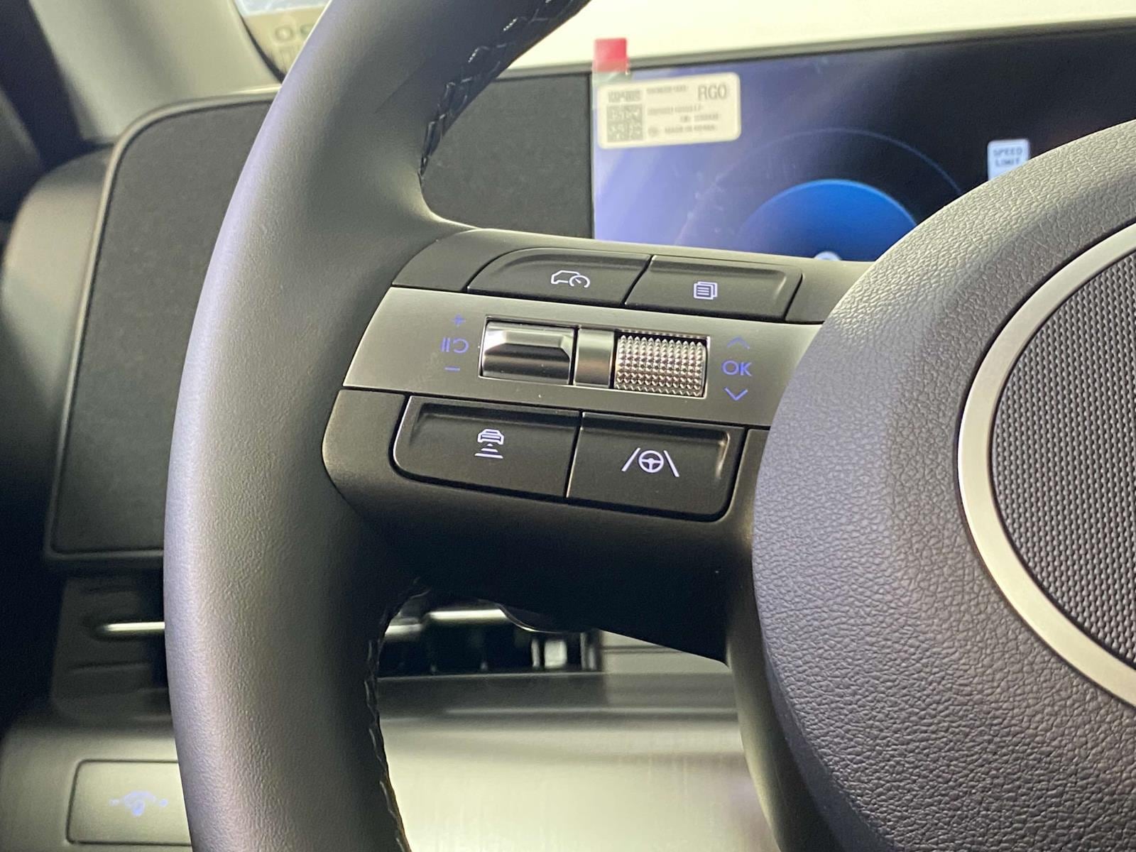 2025 Hyundai Kona EV SEL - Photo 12