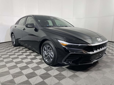 2024 Hyundai Elantra SEL Sedan