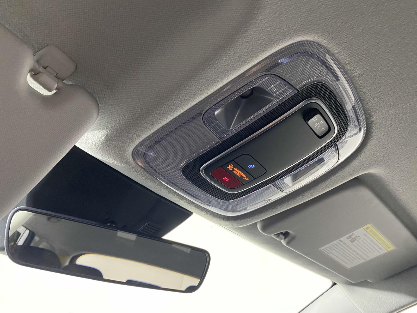 2025 Hyundai Kona EV SEL - Photo 21