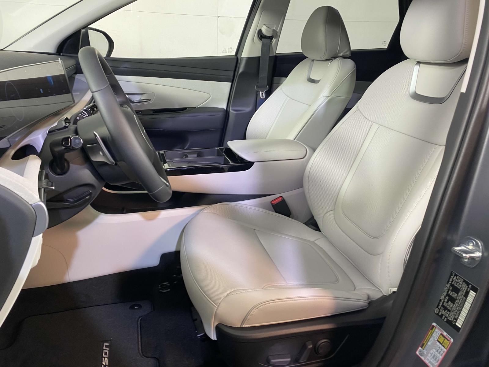 2025 Hyundai Tucson Limited - Photo 10