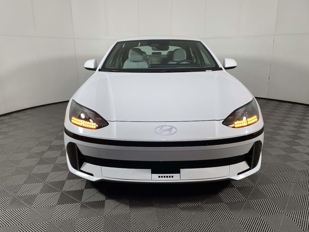 New 2025 Hyundai IONIQ 6 SEL Sedan