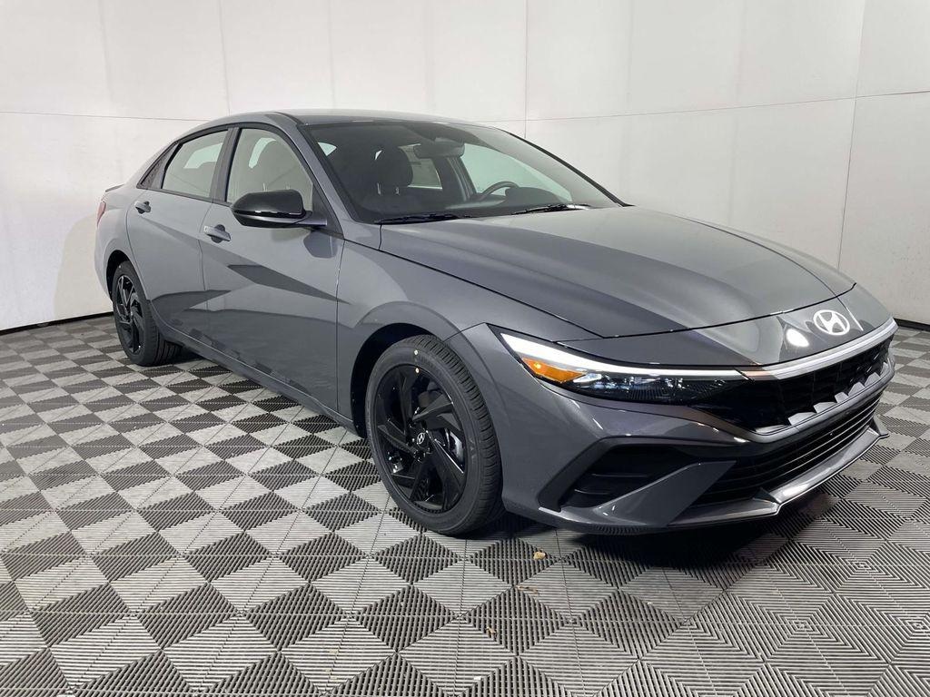 New 2026 Hyundai Elantra SEL Sport Sedan