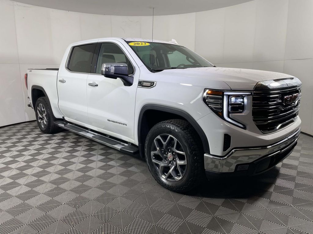 2023 GMC Sierra 1500 SLT's photo