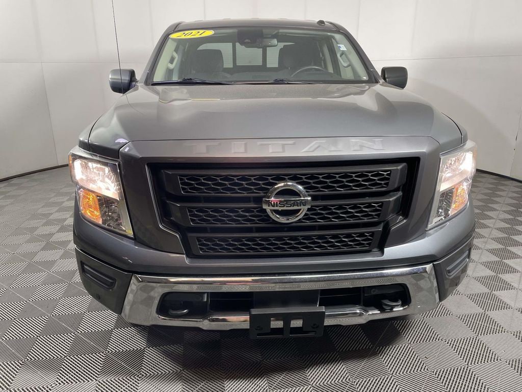 Used 2021 Nissan Titan SV Truck Crew Cab