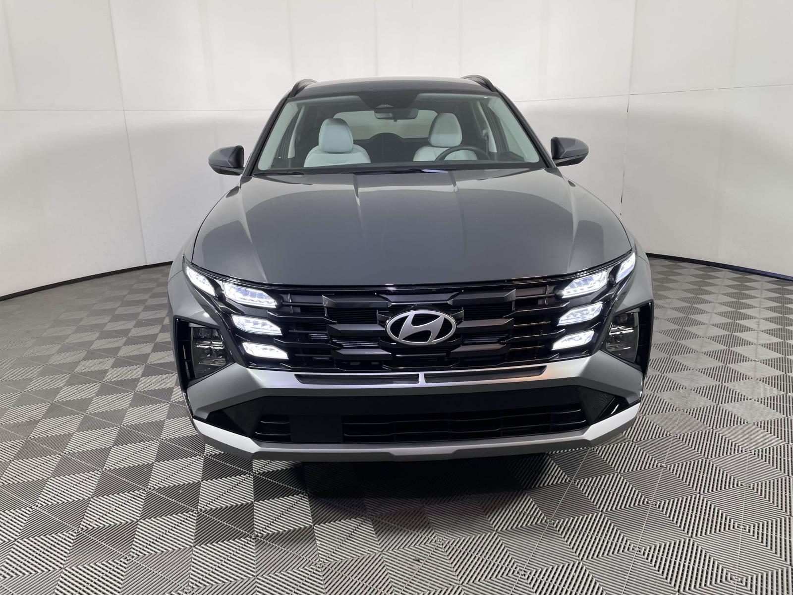 2026 Hyundai Tucson SEL photo 2