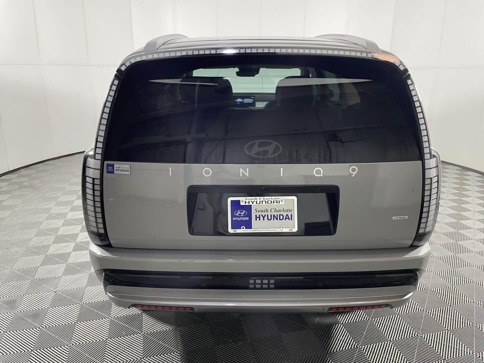2026 Hyundai IONIQ 9 Performance Limited - Photo 6