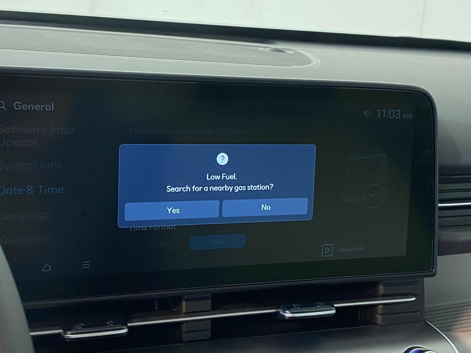 2025 Hyundai Kona SEL Convenience - Photo 18