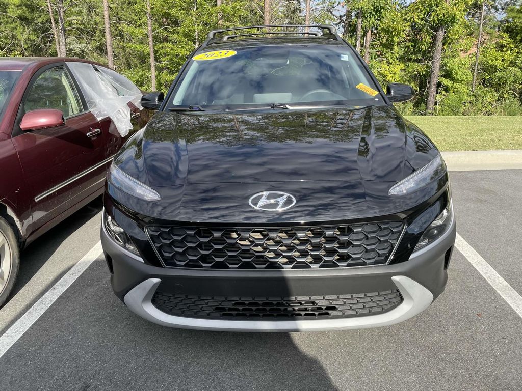 2023 Hyundai Kona SEL photo 2