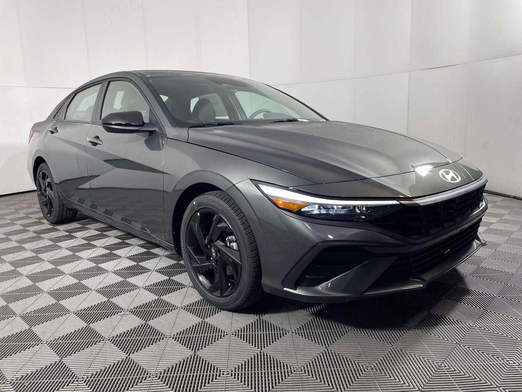 New 2026 Hyundai Elantra SEL Sport Sedan