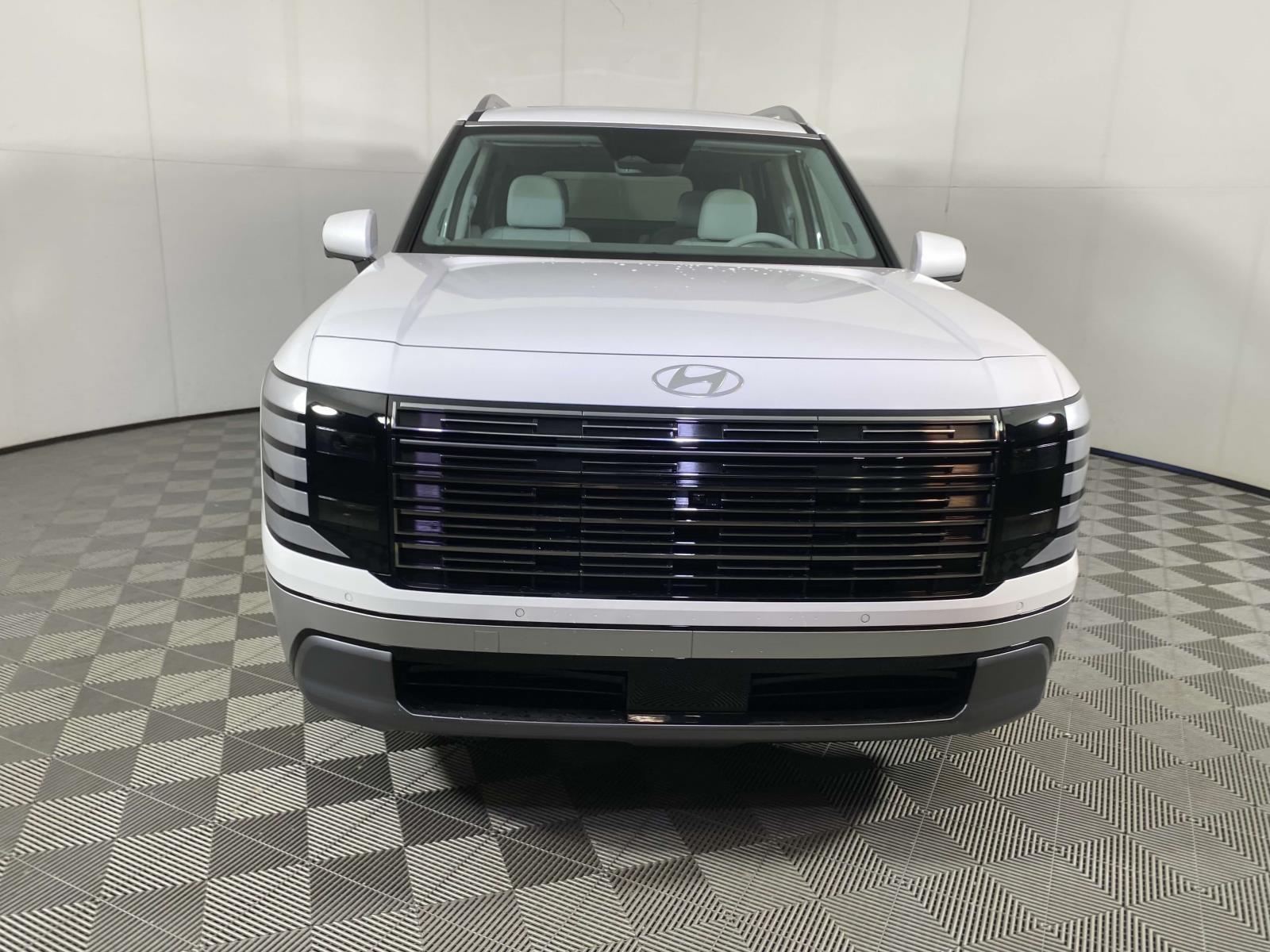 2026 Hyundai Palisade Limited photo 2