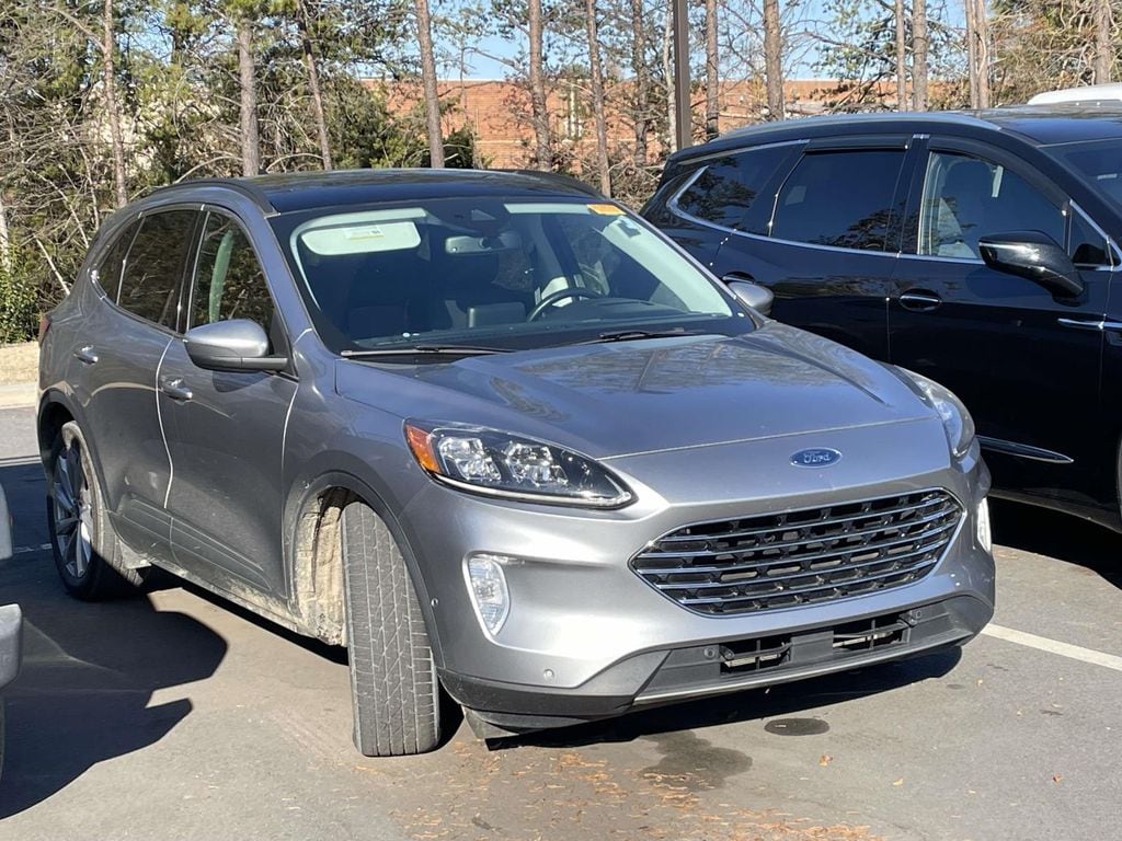 2021 Ford Escape Titanium's photo