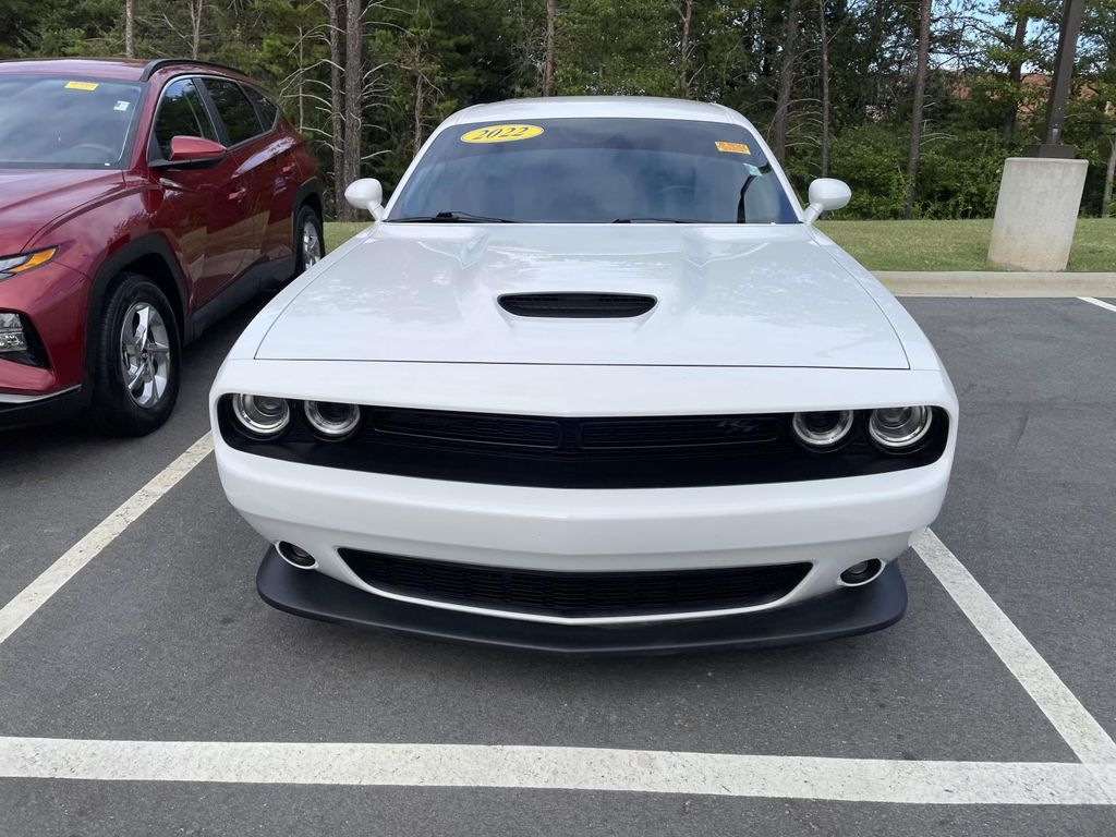 2022 Dodge Challenger R/T Plus photo 2