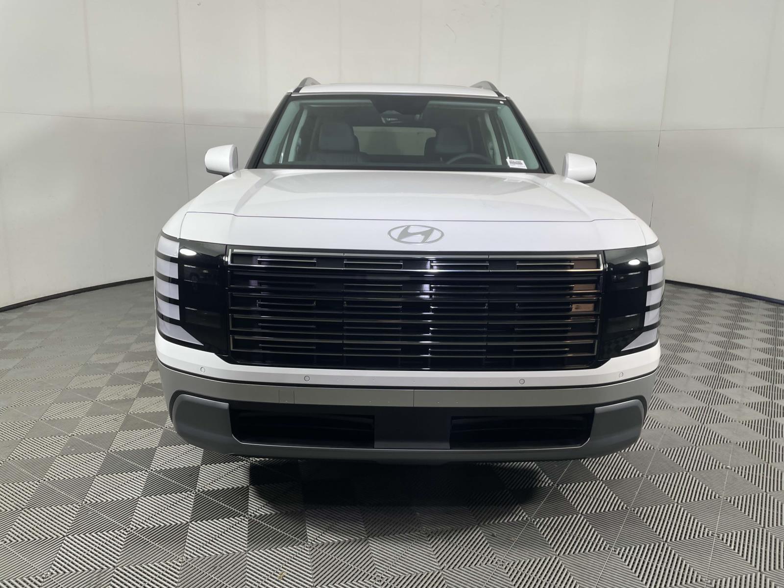 2026 Hyundai Palisade SEL photo 2