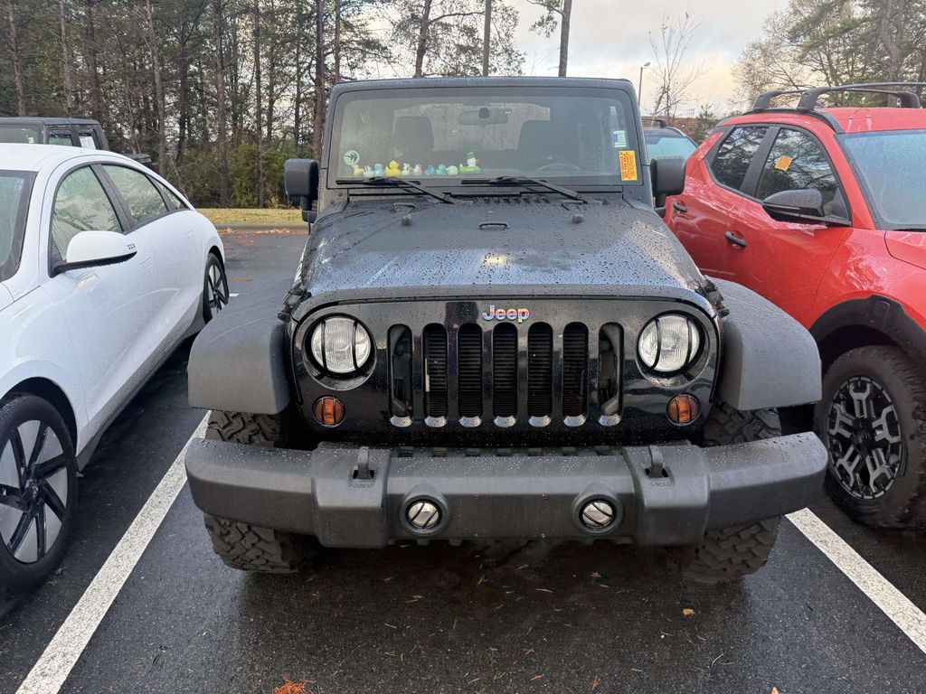 2012 Jeep Wrangler Rubicon photo 2