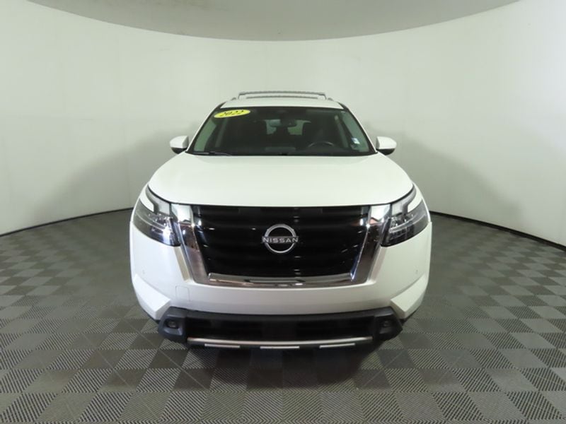 Used 2022 Nissan Pathfinder SL with VIN 5N1DR3CA9NC207629 for sale in Knoxville, TN