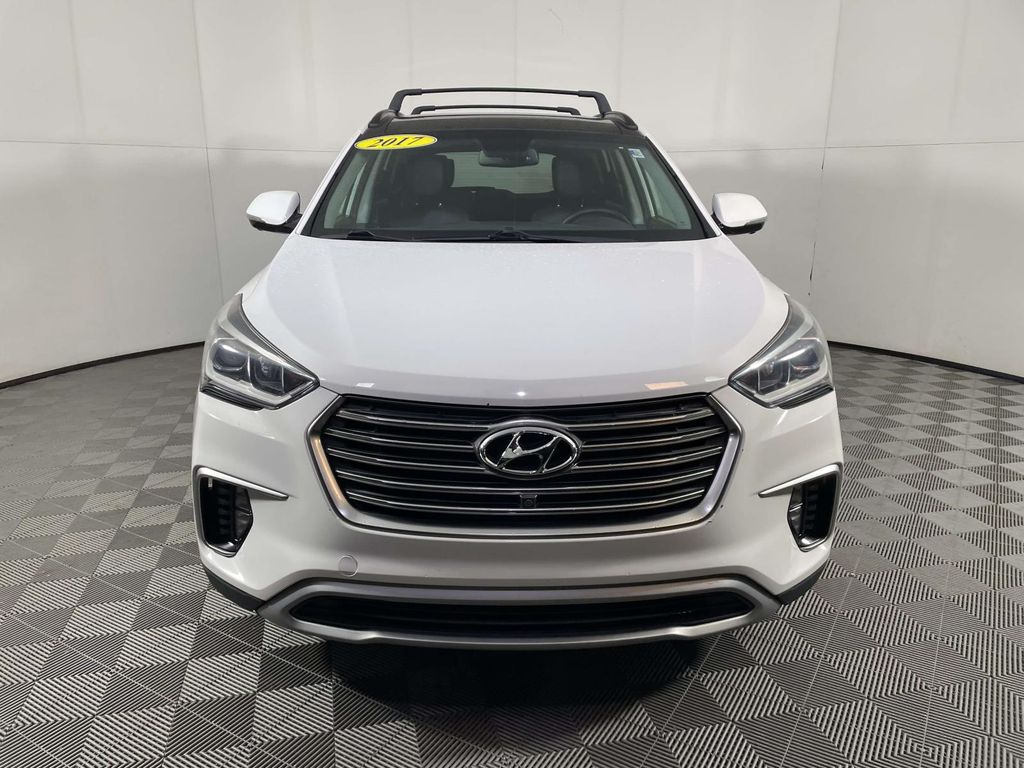 2017 Hyundai Santa Fe Limited Ultimate photo 2
